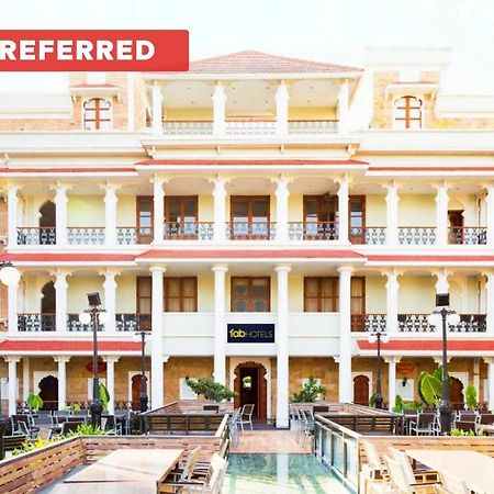 פונה Collection O Hotel Rajwada Near The Pavillion מראה חיצוני תמונה