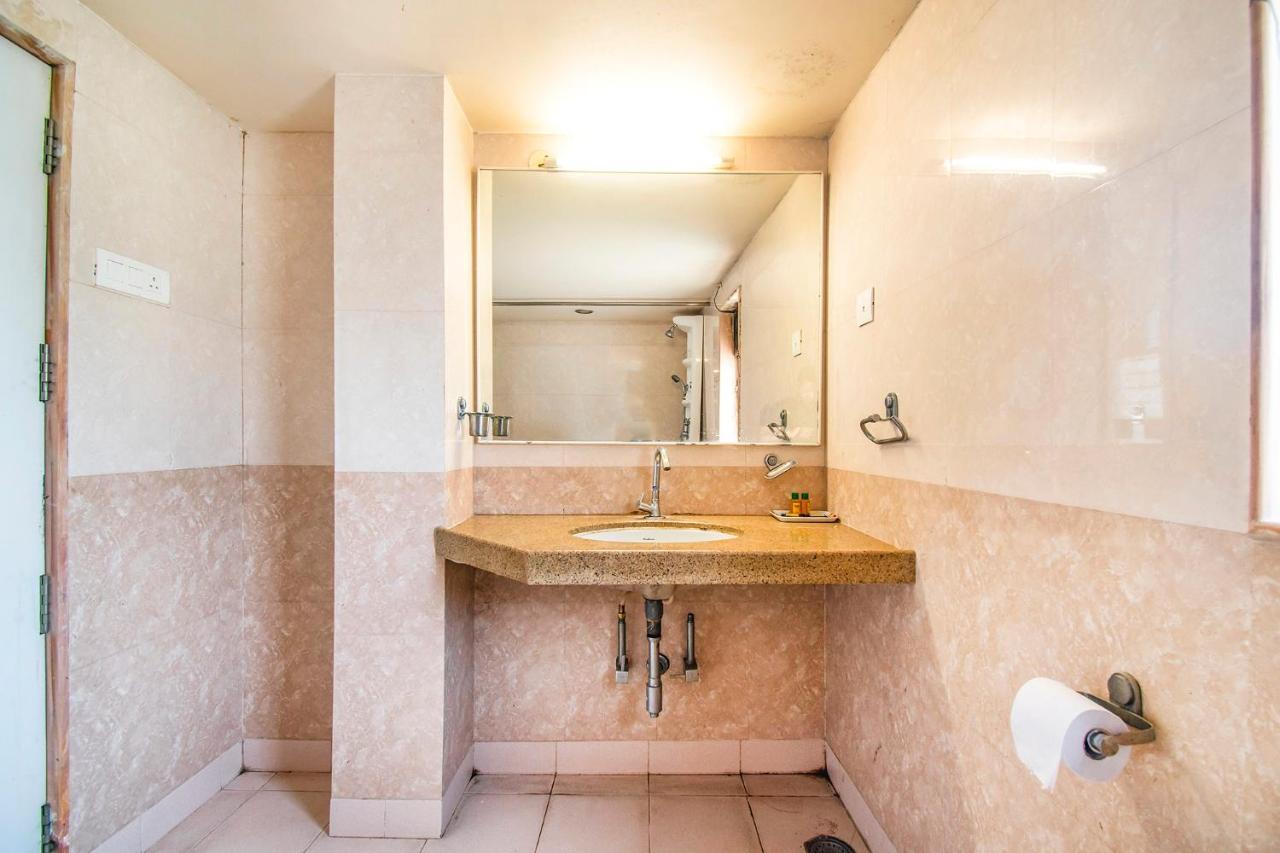 פונה Collection O Hotel Rajwada Near The Pavillion מראה חיצוני תמונה