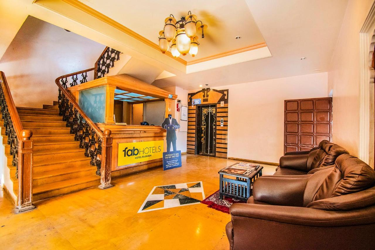 פונה Collection O Hotel Rajwada Near The Pavillion מראה חיצוני תמונה