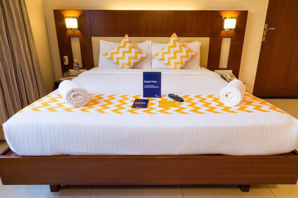 פונה Collection O Hotel Rajwada Near The Pavillion מראה חיצוני תמונה